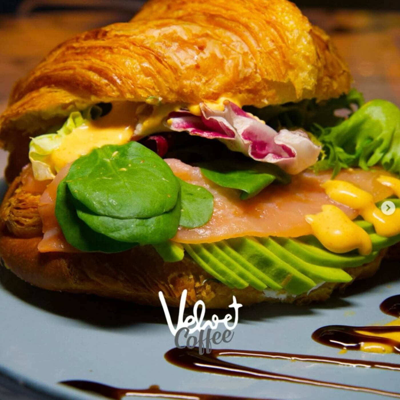 Croissant salé saumon fumé et avocat